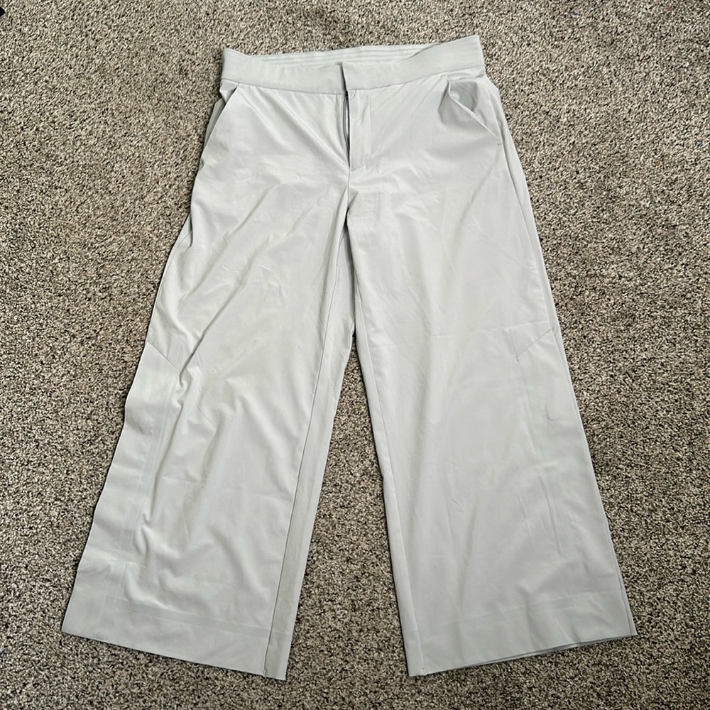 Athleta light gray tribecca crop pants side slits size 4 - Picture 3 of 8